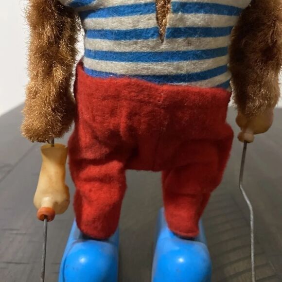 Tin Toy Vintage 1960s Japan TN Nomura Battery Operated Jump Rope Monkey Toy​ - Picture 3 of 8